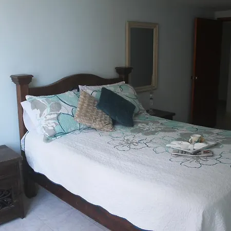 Frente Al Mar, El Nuevo Conquistador Apartamento Cartagena